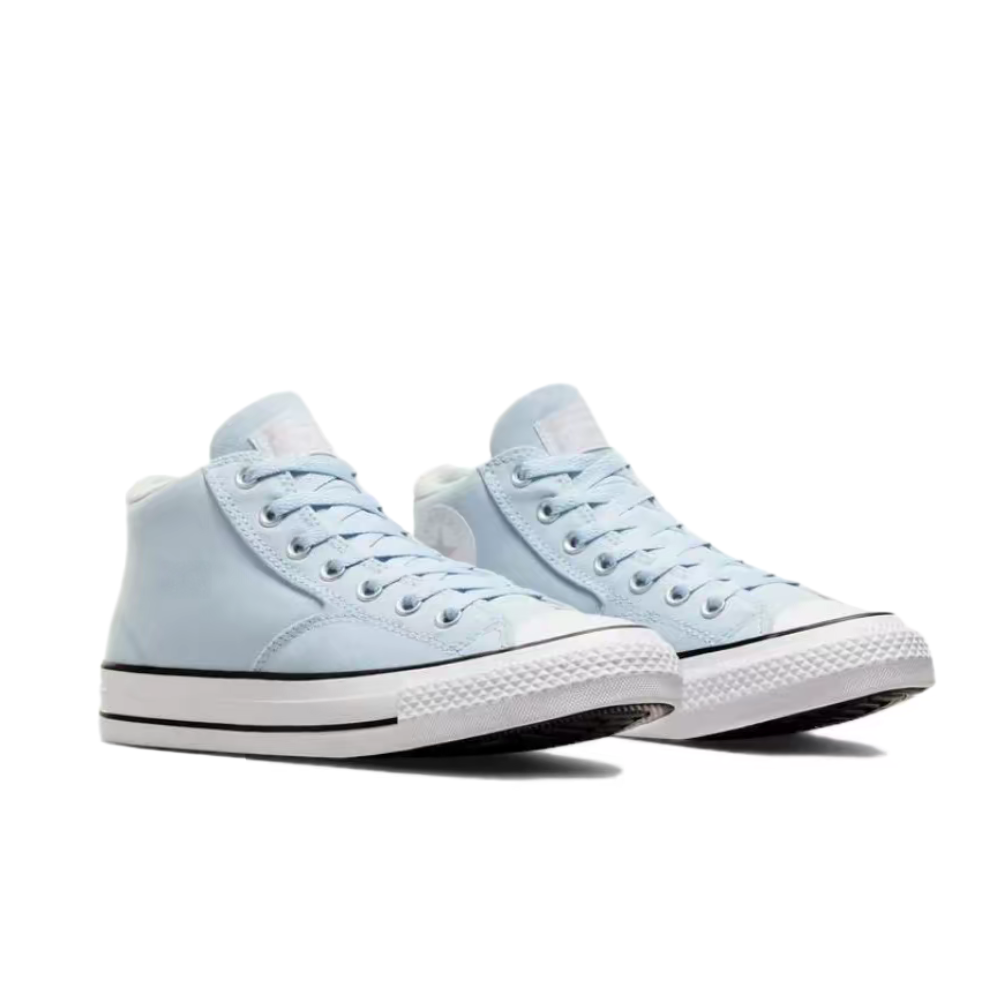 รองเท้าผ้าใบคอนเวิร์ส ชัค เทย์ - Converse Shoes Chuck Taylor All Star บทวิจารณ์และราคา